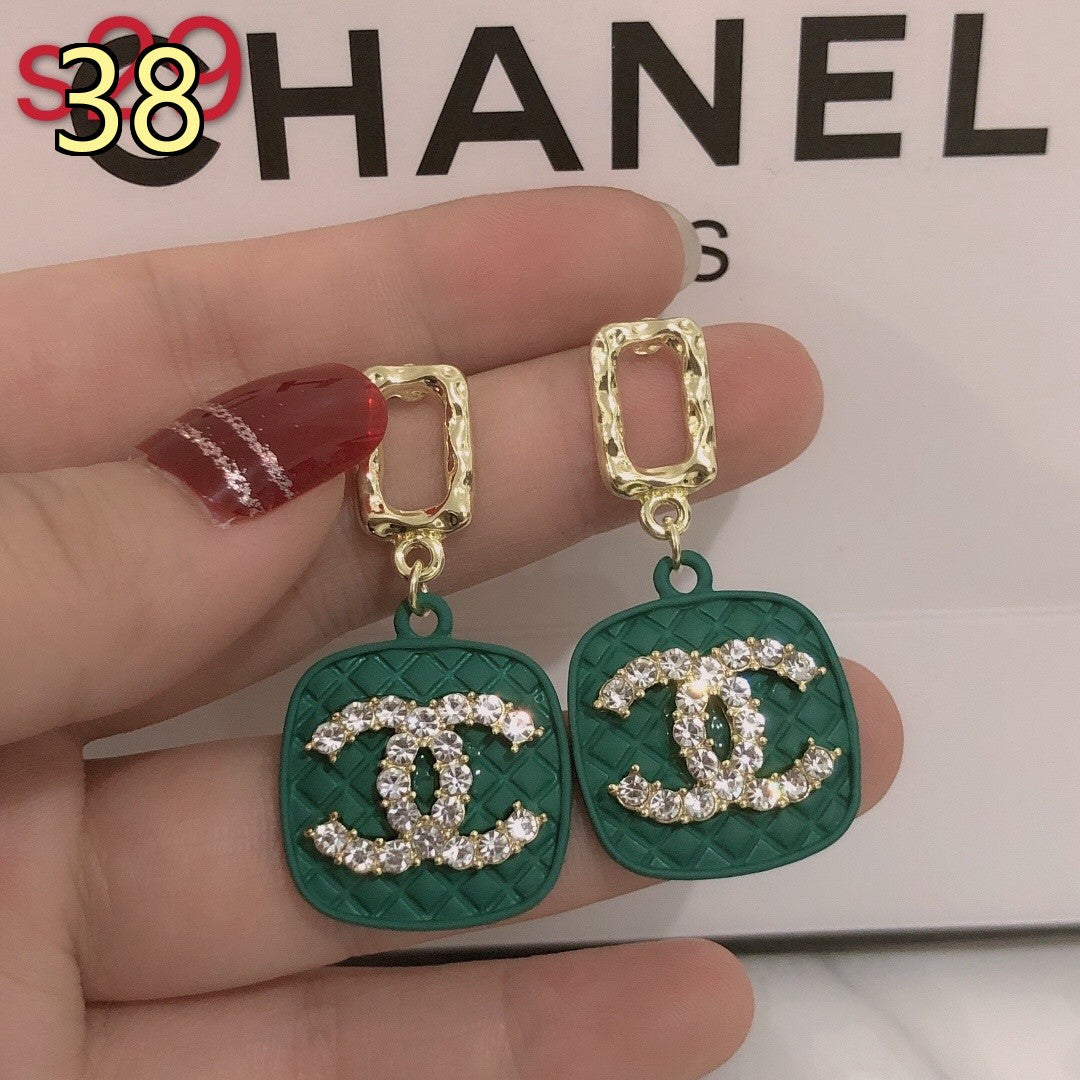 Classic Designer Style Pearl Earrings for Daily Wear