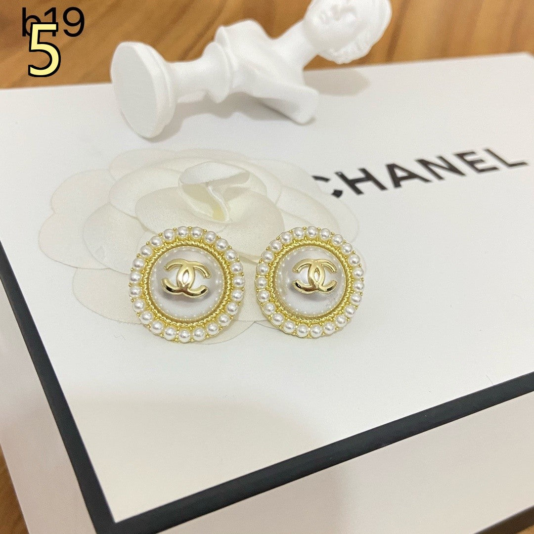 Classic Designer Style Pearl Earrings for Daily Wear