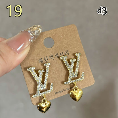 Classic Designer Style Pearl Earrings for Daily Wear