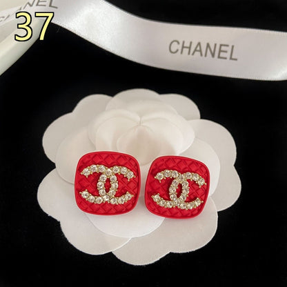 Classic Designer Style Pearl Earrings for Daily Wear