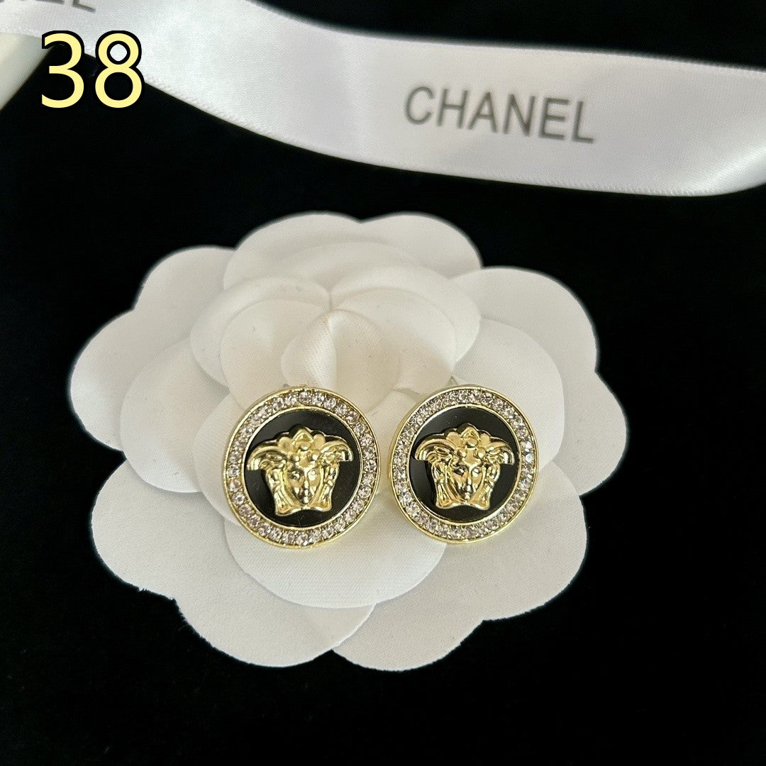 Classic Designer Style Pearl Earrings for Daily Wear