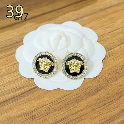 Classic Designer Style Pearl Earrings for Daily Wear