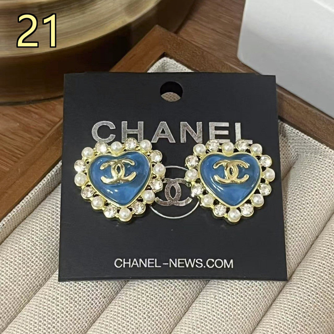 Classic Designer Style Pearl Earrings for Daily Wear