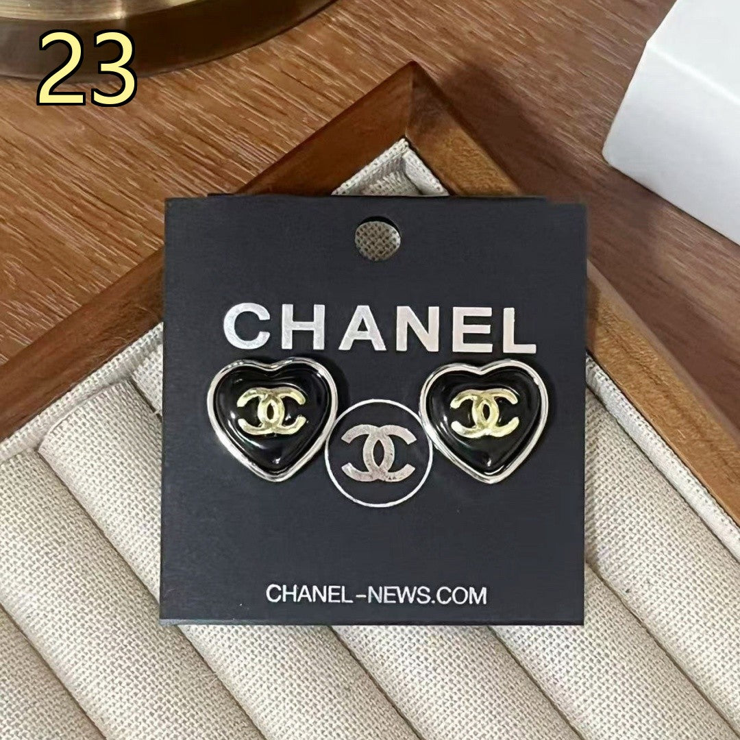 Classic Designer Style Pearl Earrings for Daily Wear