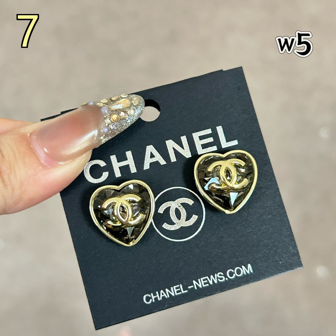 Classic Designer Style Pearl Earrings for Daily Wear