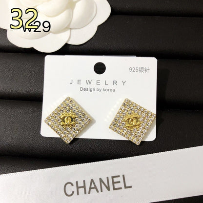 Classic Designer Style Pearl Earrings for Daily Wear