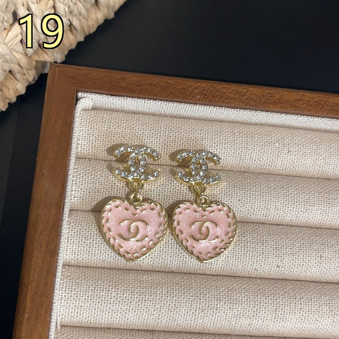 Classic Designer Style Pearl Earrings for Daily Wear