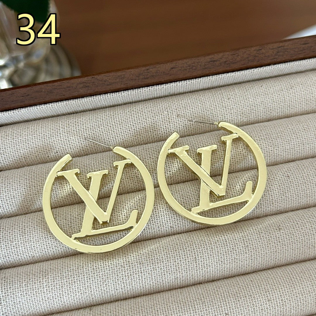 Classic Designer Style Pearl Earrings for Daily Wear