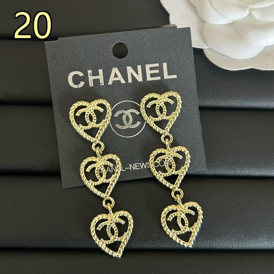 Classic Designer Style Pearl Earrings for Daily Wear