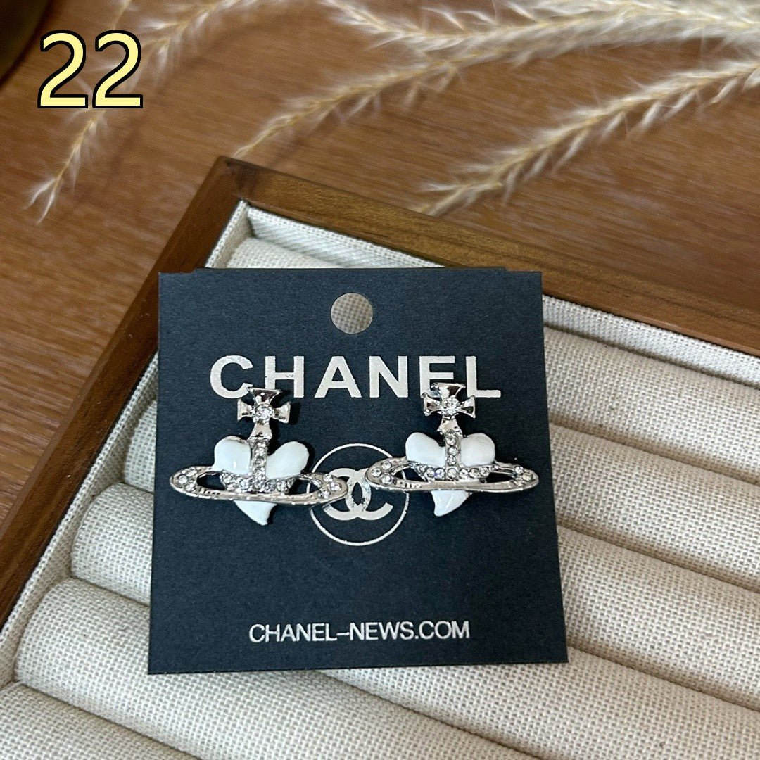 Classic Designer Style Pearl Earrings for Daily Wear