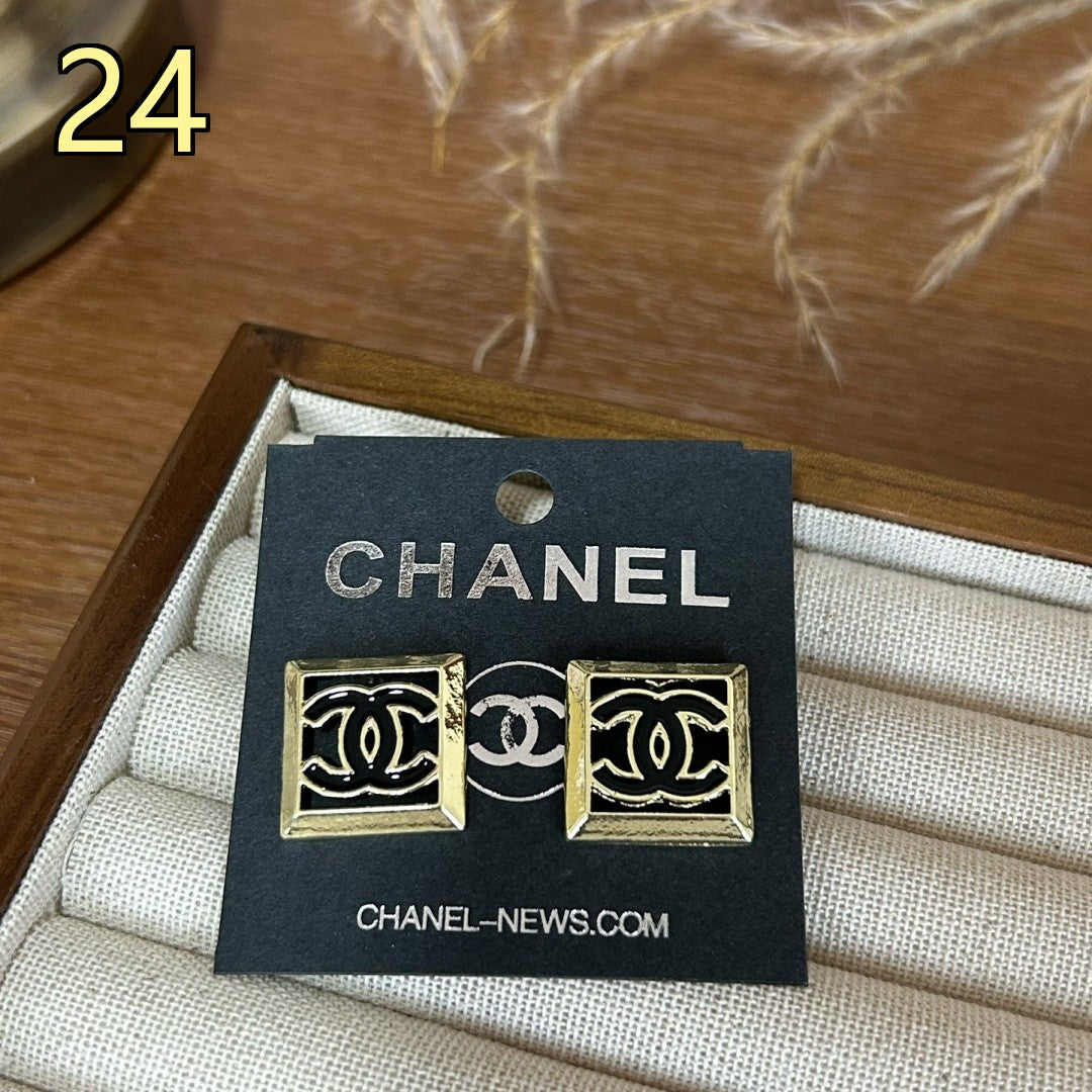 Classic Designer Style Pearl Earrings for Daily Wear