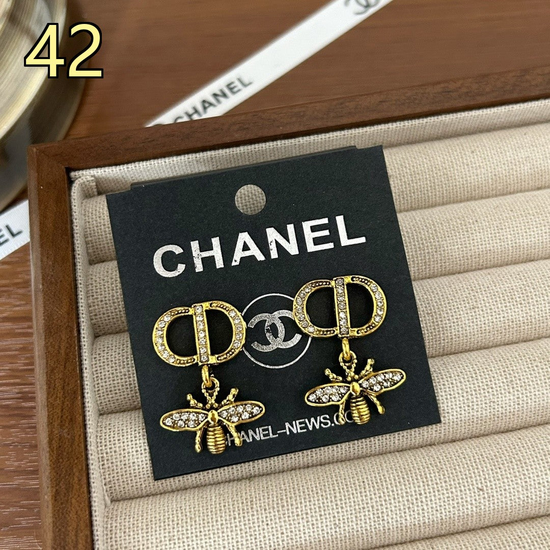 Classic Designer Style Pearl Earrings for Daily Wear